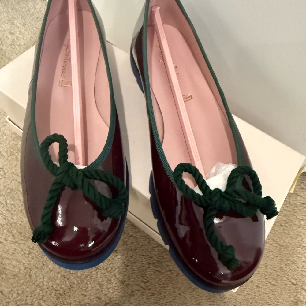 Pretty Ballerinas Stylish Patent  Burgundy and Green Women's Ballet Flats